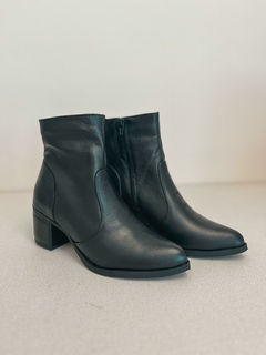 Imagem do Bota Djuly Carnezela Boutique