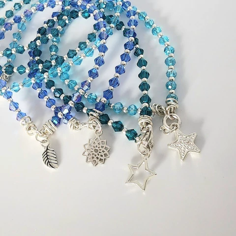 Imagen de Pulsera Casual con dije a elección.