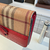 Carteira Burberry Red na internet