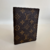 Capa para passaporte Louis Vuitton Monograma - Wishlist Brechó