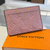 Porta-cartões Louis Vuitton Rosa - comprar online