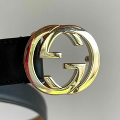 Cinto Gucci Fino Interlocking Preto na internet