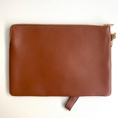Celine Pouch Triomphe Logo Marrom - Vai Vem no Closet