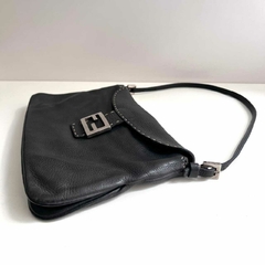 Fendi Baguette Selleria Preta na internet