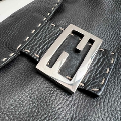 Imagem do Fendi Baguette Selleria Preta