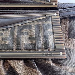 Fendi To You Zucca Maxi Clutch - Vai Vem no Closet