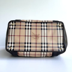 Burberry Haymarket Check Belted - comprar online