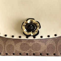 Coach Madison 16 Crossbody - Vai Vem no Closet