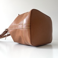 Louis Vuitton Nóe MM Epi Vintage - Vai Vem no Closet