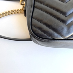 Gucci GG Marmont Camera Crossbody Preta na internet