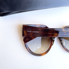 Óculos de Sol Saint Laurent SL185 Slim 002 Tartaruga - Vai Vem no Closet
