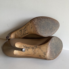 Scarpin Gucci Peep Toe Horsebit Bege - comprar online