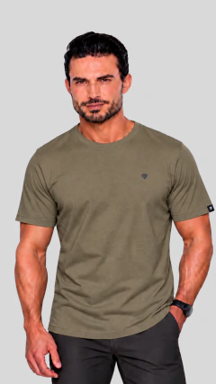1 - CAMISETA BASICA 25 na internet