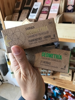 Sahumerio Triangular - Sagrada Madre