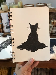 Cuaderno ilustrado (hojas lisas, tapa blanda) #2