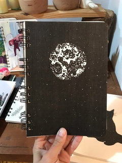 Cuaderno ilustrado (hojas lisas, tapa blanda) #1