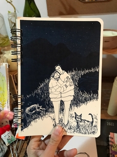 Cuaderno ilustrado (hojas rayadas, tapa blanda) #1