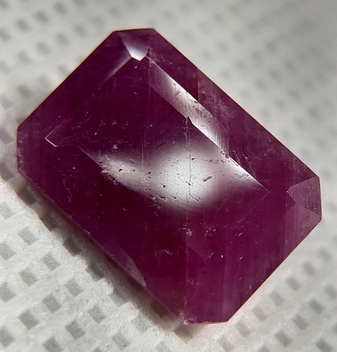 Natural Ruby. Rectangular Cushion 14mmx10mm