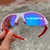 Imagem do Óculos de Sol Flak Jacket 2.0 Branca/Vermelha Lentes Prizm Top