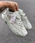 ADIDAS YEEZY BOOST 700 na internet
