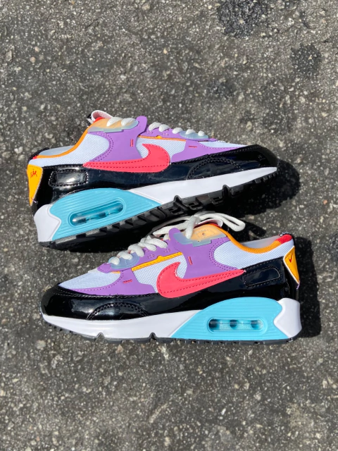 NIKE AIR MAX 90 FUTURA