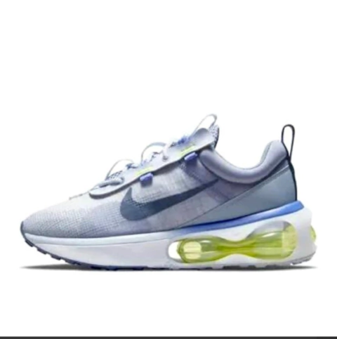 NIKE AIR MAX 2021