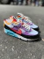 NIKE AIR MAX 90 FUTURA na internet