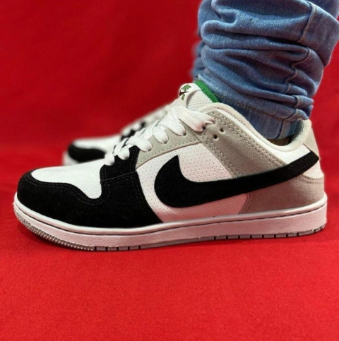 NIKE DUNK SB CINZA E PRETO