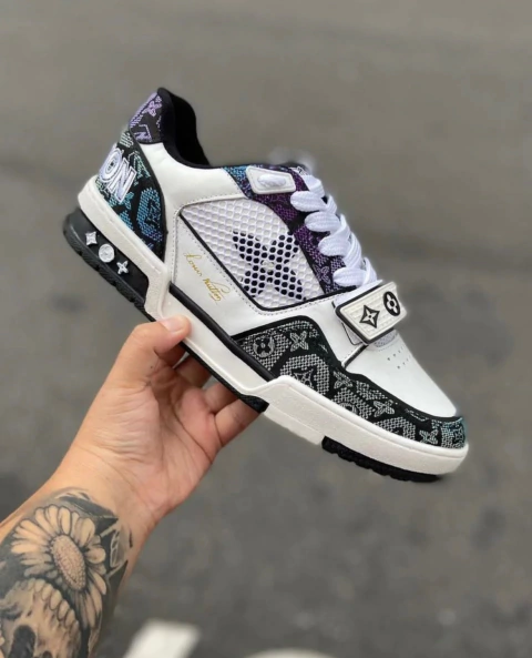 LOUIS VUITTON TRAINER COM VELCRO