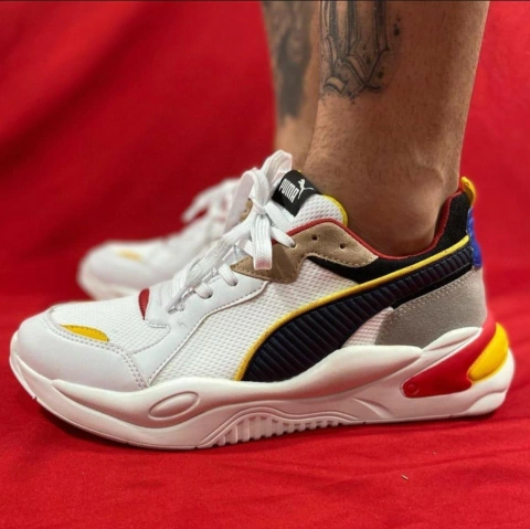 PUMA ESPORTE BRANCO E AMARELO
