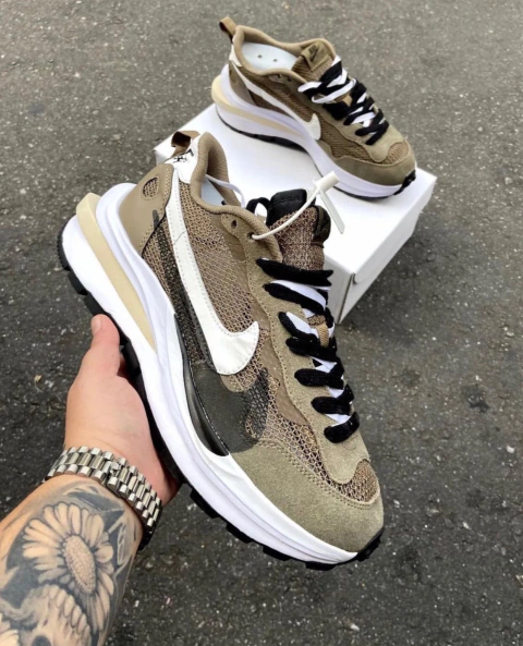 NIKE X SACAI VAPORWAFFLE