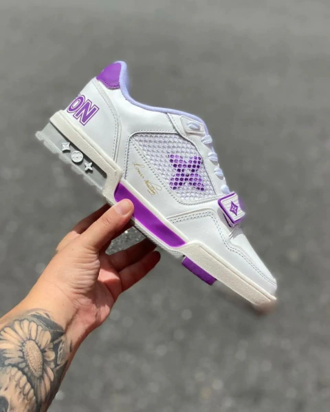 LOUIS VUITTON TRAINER COM VELCRO