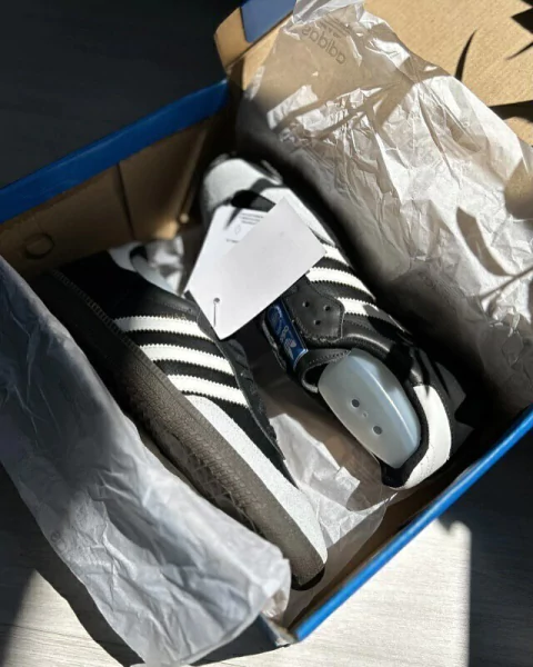 ADIDAS SAMBA