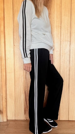 BUZO SPORT RAYAS - CLEVER BY JF