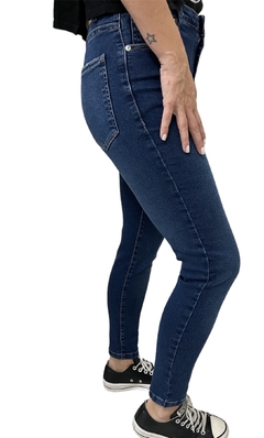 JEAN SKINNY MOORE - comprar online