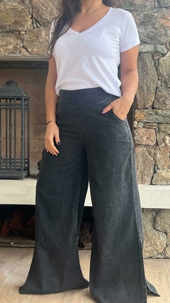 Wide Leg Jean con tajo - CLEVER BY JF