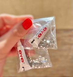 STRASS + PEGAMENTO PLATEADO