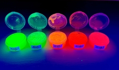 AMARILLO NEON en internet