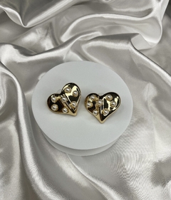 Brinco Coração com Pérolas Dourado