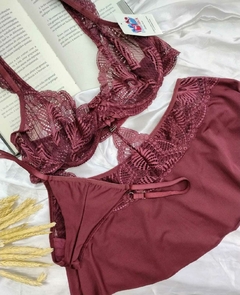 CAMISOLA DUAL SEM BOJO COM SAIA - loja online