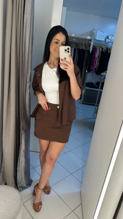 Conjunto camisa e saia cargo na internet
