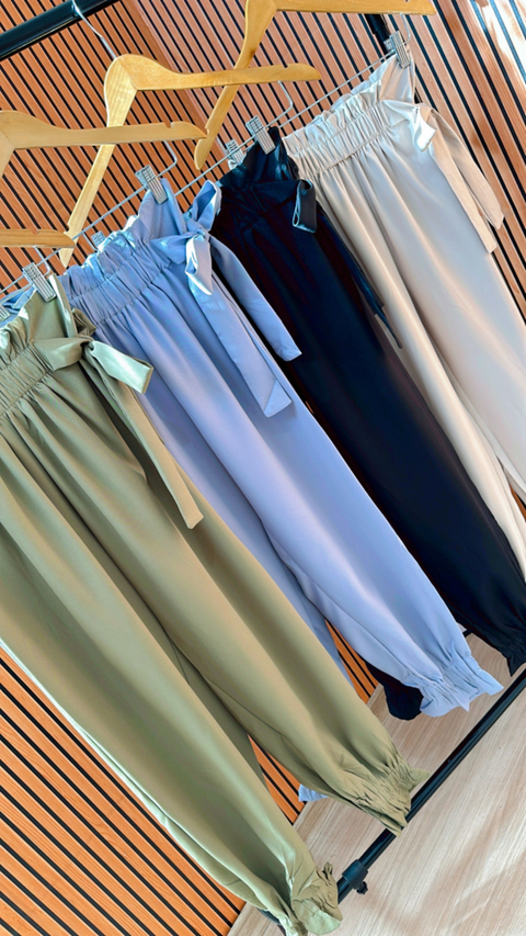 Calça alfaiataria com laço