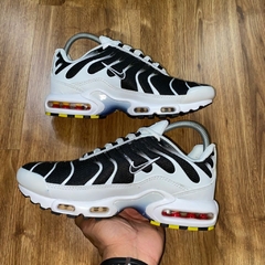 Nike Air Max Tn Plus White / Black na internet
