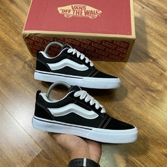 Vans knu na internet