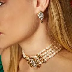 Brinco Médio Cristais Pressão Ouro Velho - Pimenta | Camila Klein - comprar online