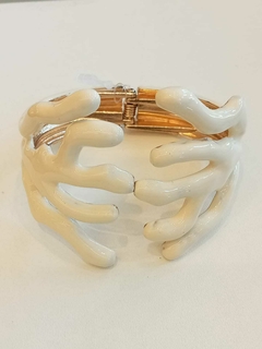 Bracelete Coral Bege - Carmem & Co