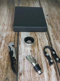 Kit Set Vino Regalo Accesorios Sacacorcho Caja Metal Pettish - comprar online
