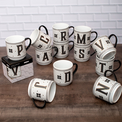 Taza Mug De Ceramica Home Concept Alphabet Letras 350 Ml Color Blanco Negro Y Dorado N - comprar online