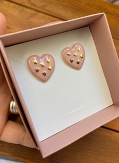 Brinco Coração Esmaltado Rosa Dourado - comprar online