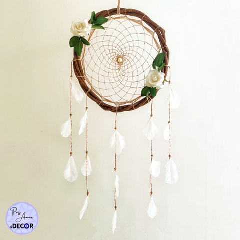 Filtro dos sonhos floral com aro em cipó